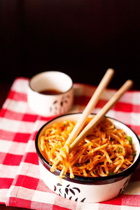 schezwan-noodles-recipe-dassanas-veg image