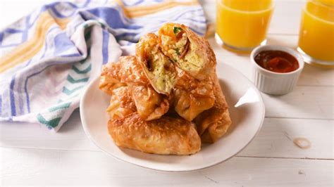 best-breakfast-egg-rolls-recipe-how-to-make-breakfast image