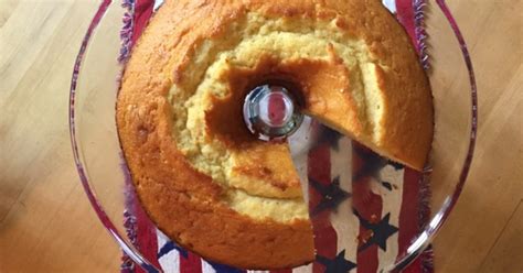 great-aunt-roses-old-fashioned-sour-cream-pound-cake image