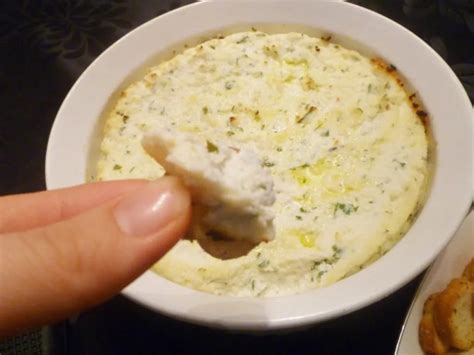 warm-ricotta-cheese-dip-quick-and-easy-party image