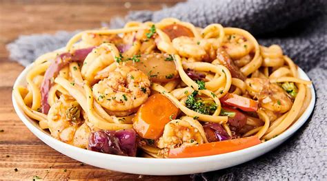shrimp-lo-mein-30-minute-prep-easy-dinner image