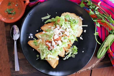 authentic-mexican-fried-empanadas image