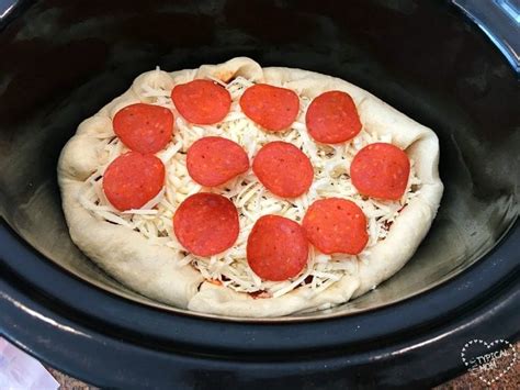 easy-crock-pot-pizza-recipe-the-typical-mom image