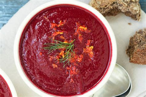 midwinter-recipe-roasted-beet-soup-with-fennel-and-orange image