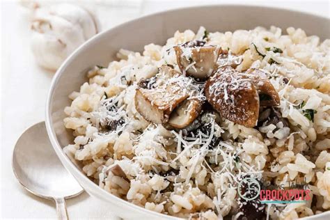 crockpot-mushroom-risotto-recipe-moms-with-crockpots image