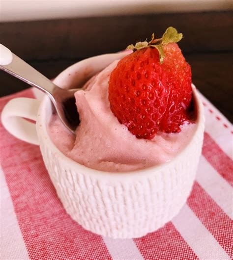 3-ingredient-no-churn-strawberry-frozen-yogurt image