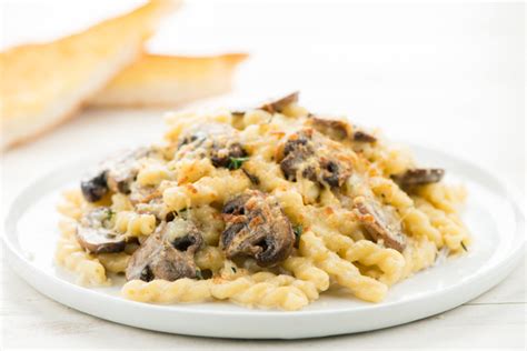 mushroom-asiago-pasta-bake-recipe-home-chef image