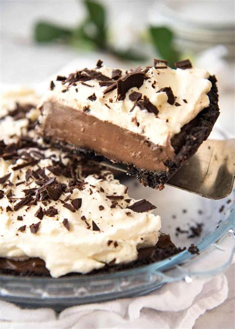 chocolate-cream-pie-recipetin-eats image