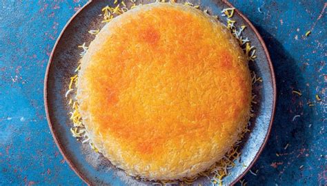chelo-ba-tahdig-steamed-persian-rice-with-tahdig-the image