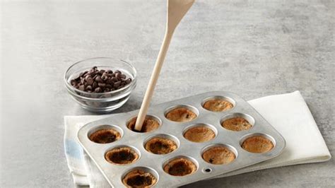 milk-filled-chocolate-chip-cookie-cups image