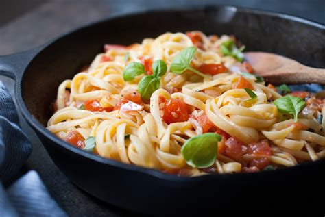 easy-fresh-tomato-basil-garlic-pasta-by-life-is-but-a-dish image