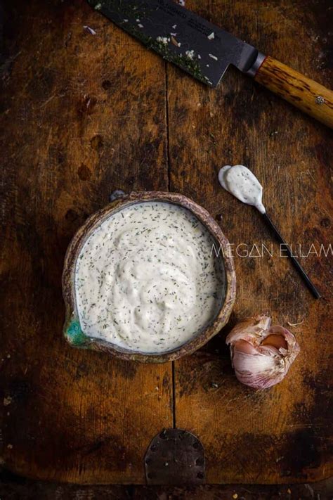easy-garlic-kebab-sauce-mad-creations-hub image