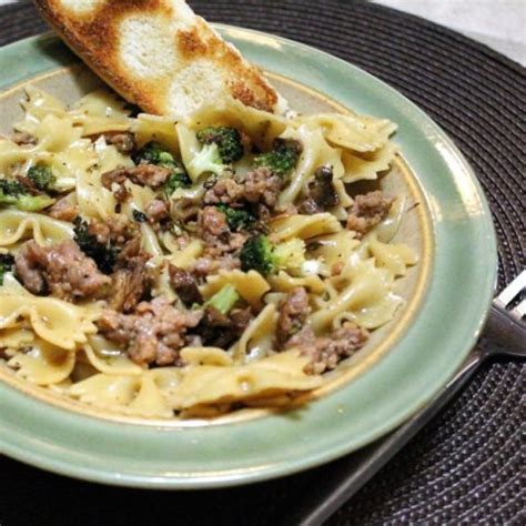 farfalle-with-sausage-and-roasted-broccoli-my image