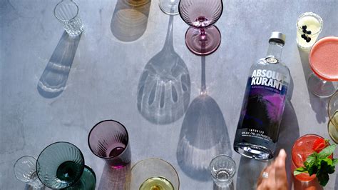 drinks-cocktails-with-absolut-kurant-absolut-drinks image