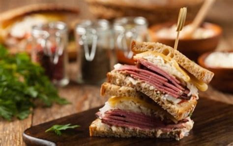 what-to-serve-with-pastrami-sandwiches-10-best-side image