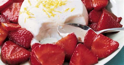 panna-cotta-with-balsamic-strawberries image