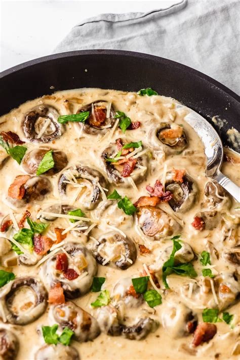 creamy-keto-garlic-mushrooms-with-bacon image
