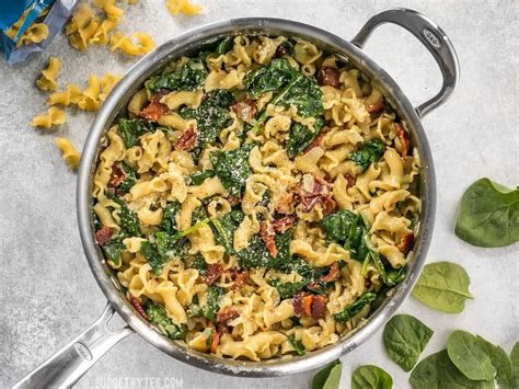 bacon-and-spinach-pasta-with-parmesan image