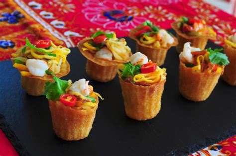 kuih-pie-tee-nyonya-top-hats-娘惹小金杯-huang-kitchen image