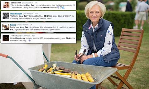 mary-berry-leaves-viewers-baffled-after-cooking image