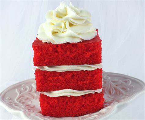 mini-cake-with-buttercream-frosting-two-sisters image
