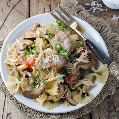 pasta-rustica-with-caramelized-onion-chicken-and image