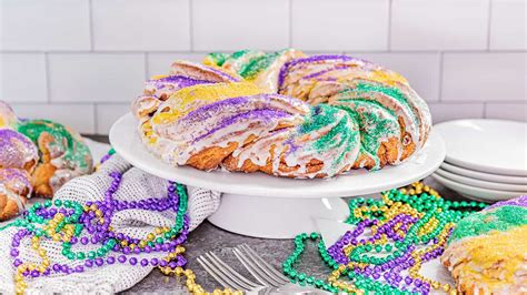 traditional-king-cake-the-stay-at-home-chef image