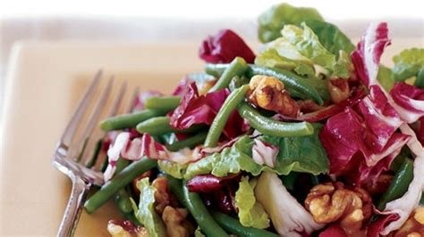 radicchio-and-haricot-vert-salad-with-candied-walnuts image