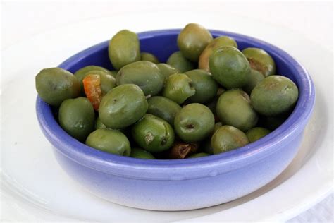 spanish-olives-the-ones-you-should-know-and-eat image