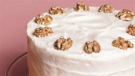 maple-cake-with-maple-syrup-frosting-recipe-bon image