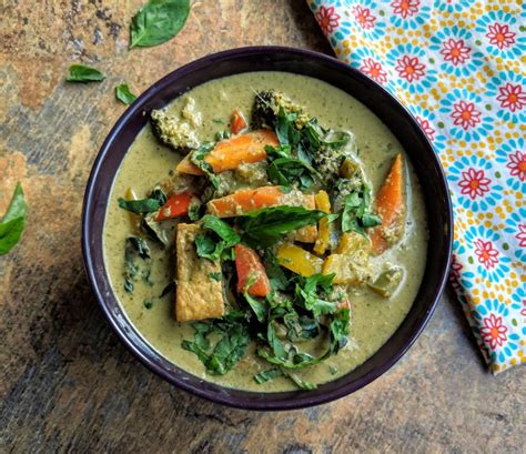 vegetarian-thai-green-curry-recipe-vegecravings image