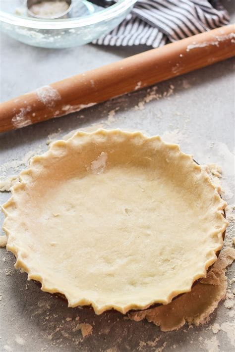 vegan-pie-crust-made-with-coconut-oil image