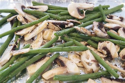 roasted-green-beans-and-mushrooms-a-food-lovers image