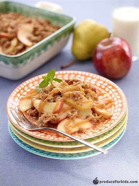 pear-and-apple-crumble-recipe-produce-for-kids image