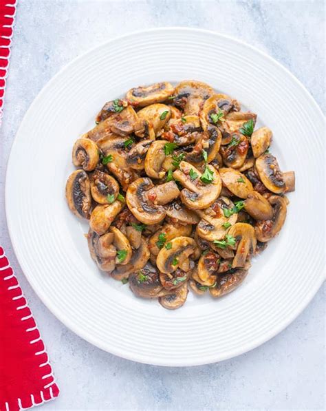 italian-sauted-mushrooms-with-garlic-and image