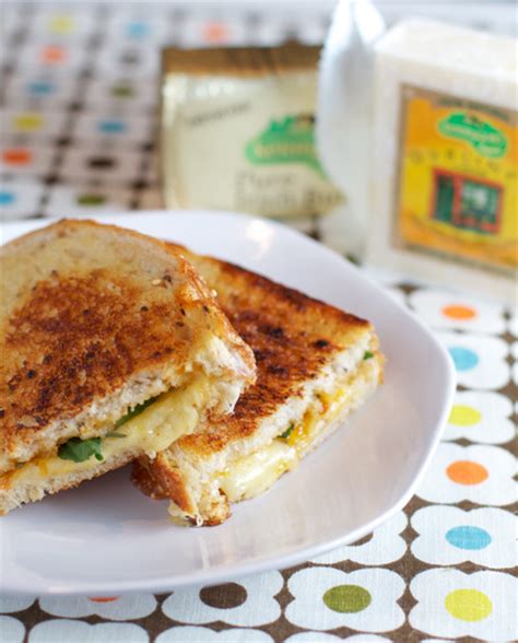 grilled-cheese-with-apricot-jam-and-arugula-love image