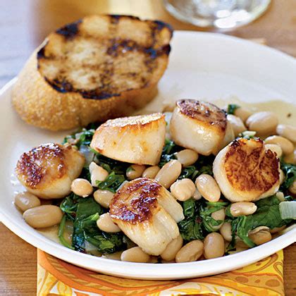 seared-scallops-with-warm-tuscan-beans image