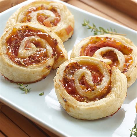 prosciutto-and-gruyere-pinwheels-smuckers image