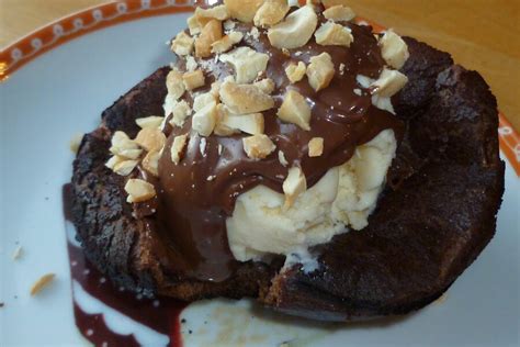 chocolate-popovers-csmonitorcom image