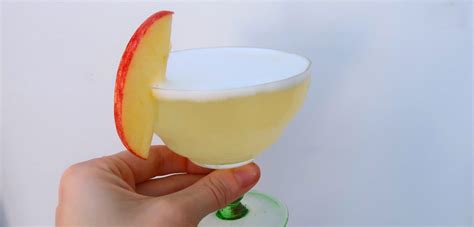 apple-fizz-cocktail-i-love-gin image