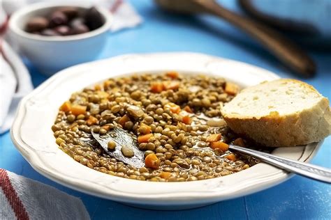 easy-mediterranean-lentil-soup-recipe-fakes-the image