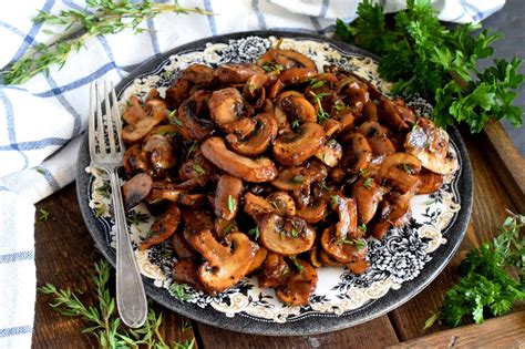 brown-butter-mushrooms-and-shallots-lord-byrons image