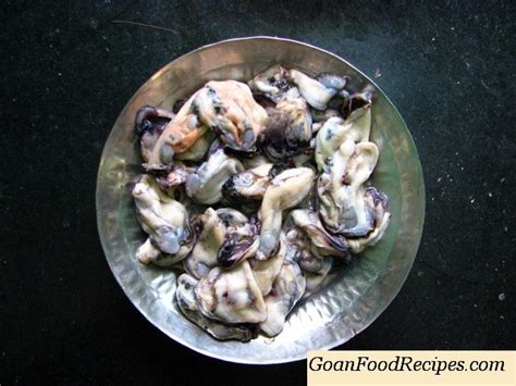 mussels-rawa-fried-xinanio-goan-food image