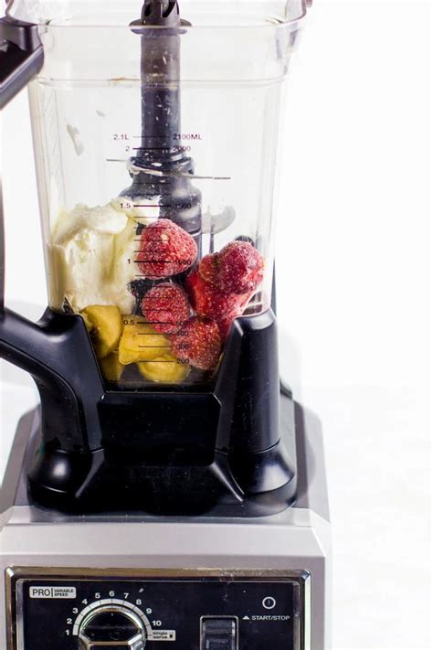 how-to-make-a-smoothie-27-simple-smoothie-recipes-to-try image