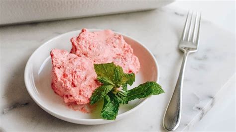 best-ever-strawberry-jello-angel-food-cake-dessert image