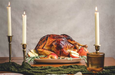 apple-honey-glazed-turkey-canadian-turkey image