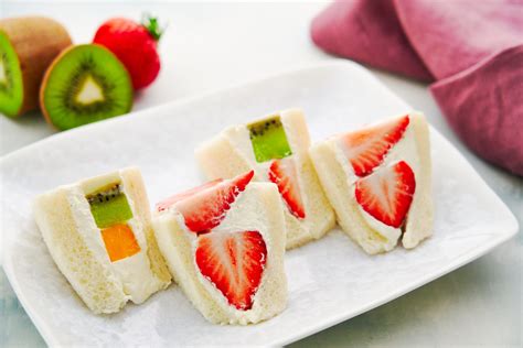 japanese-fruit-sandwich-recipe-フルーツ image