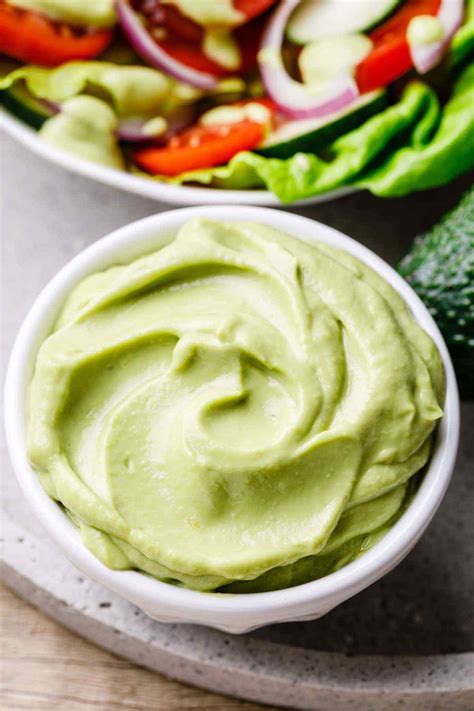 3-minute-avocado-mayo-low-carb-and-high-in image