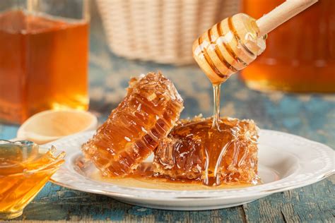 low-carb-honey-substitutes-sweet-keto-alternatives image