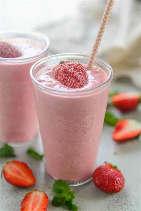 strawberry-yogurt-smoothie-recipe-whiskaffair image